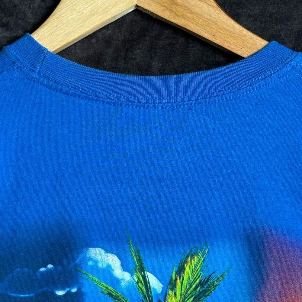 Disney Cruise Line Shirt L Mickey in Paradise Castaway Cay Bahamas Tropical Tee - Picture 11 of 11
